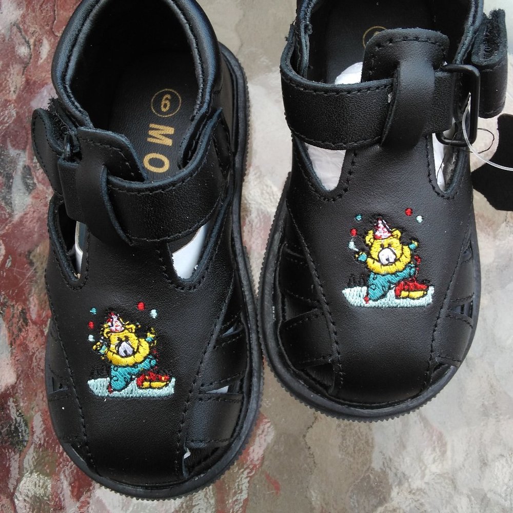 NEW Baby/Toddler Unisex Black Closed Toe Sandals